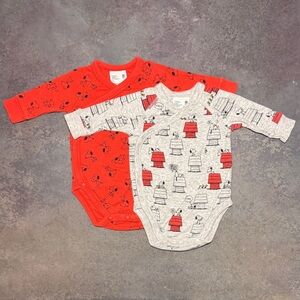 UNIQLO Snoopy 2-Piece Baby Set 0-3M Red and Gray Peanuts Bodysuits